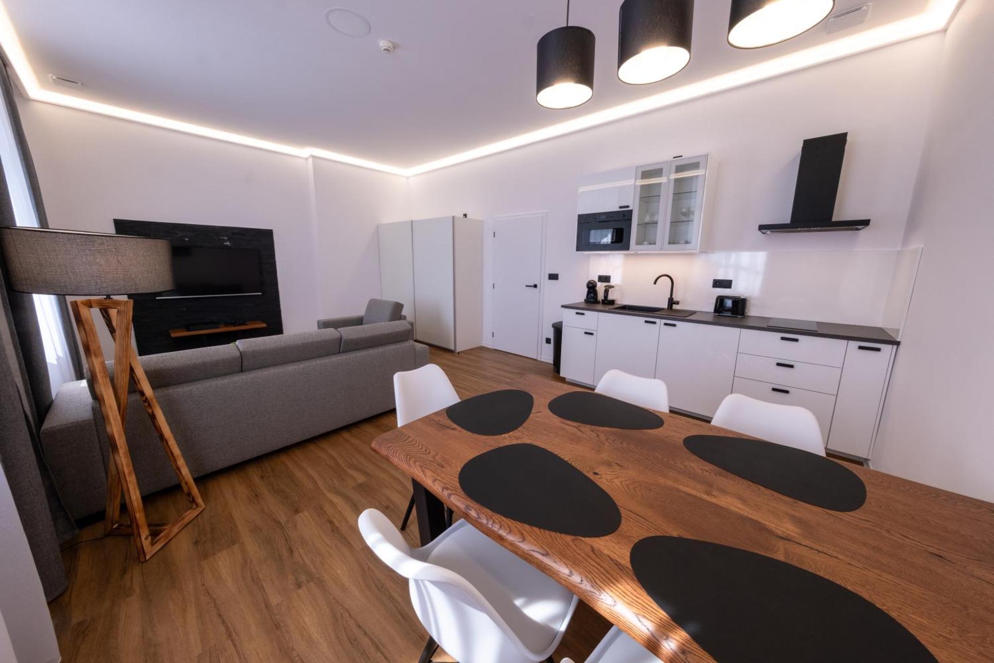 It Centrum Apartments Врхлабі Номер фото