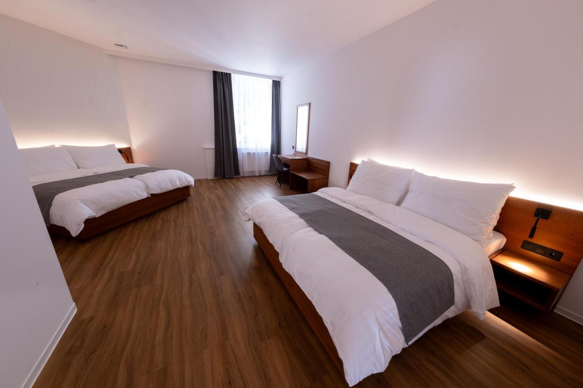 It Centrum Apartments Врхлабі Номер фото